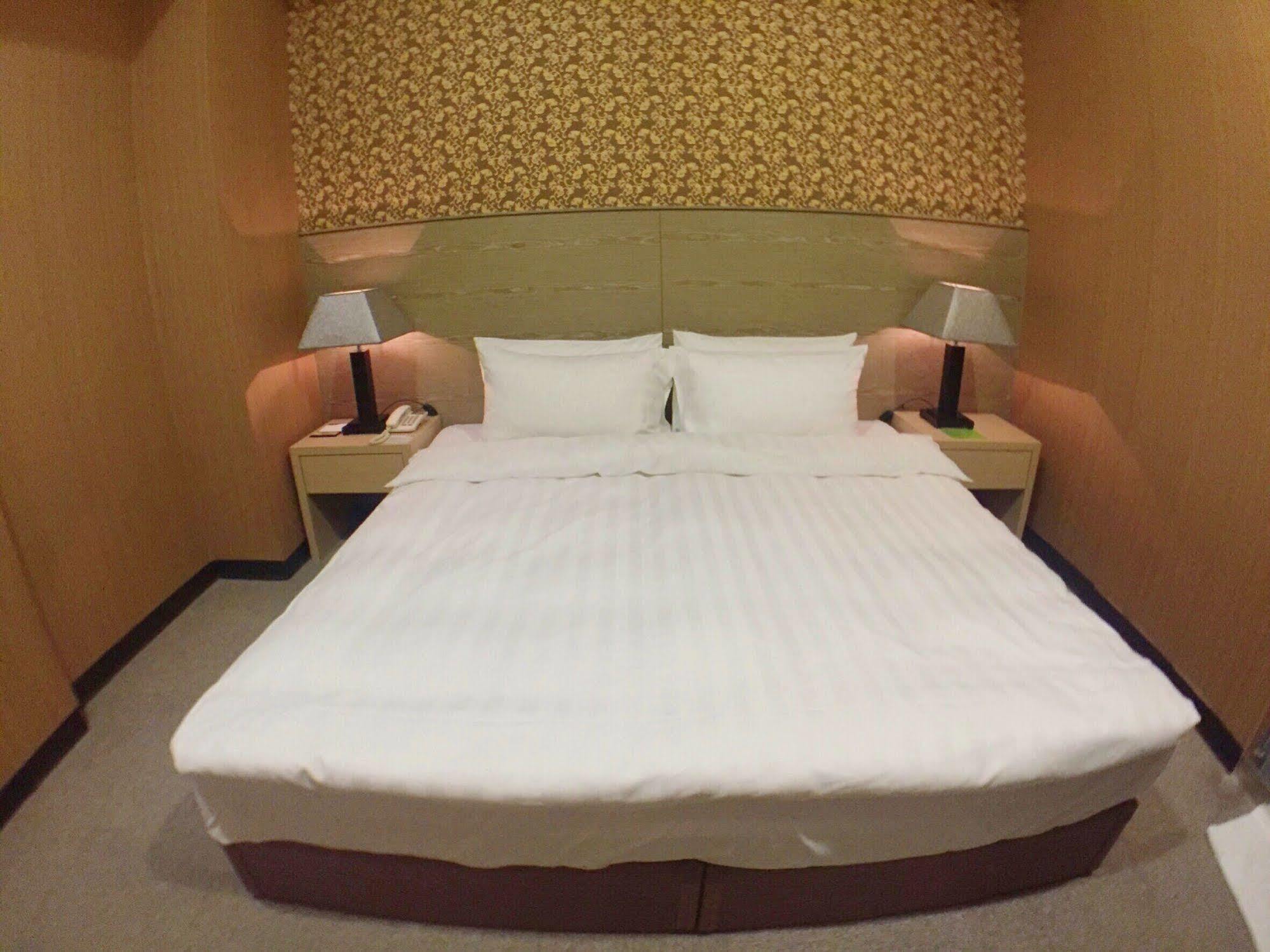 טאיפיי Royal Hotel מראה חיצוני תמונה